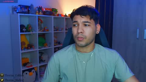 Snapshot of thomascollins__ chatting on February 5, 7:29 am Thomas online show from February 5, 7:29 am