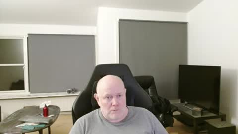 Snapshot of thomash32 chatting on November 4, 10:31 pm thomash32 online show from November 4, 10:31 pm