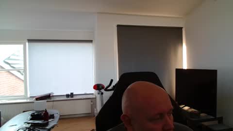 Snapshot of thomash32 chatting on November 26, 1:34 pm thomash32 online show from November 26, 1:34 pm