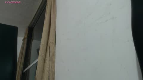 thomasjons online show from April 4, 4:22 am