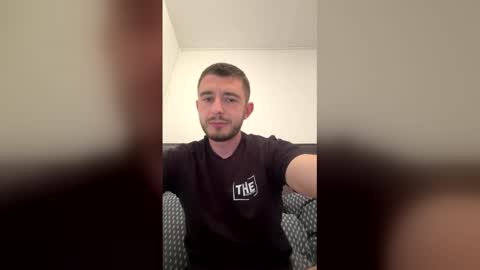 thomaspiston1996 online show from May 24, 7:57 am