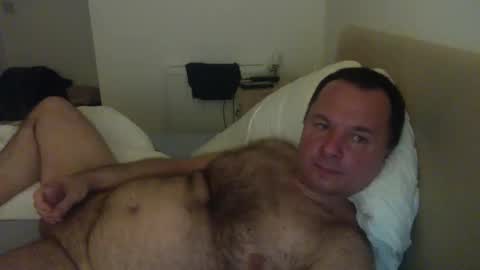Snapshot of thomaspol chatting on April 20, 10:22 pm Tom online show from April 20, 10:22 pm
