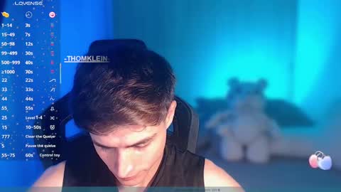 Snapshot of thomklein chatting on September 25, 7:28 pm Thom Klein online show from September 25, 7:28 pm