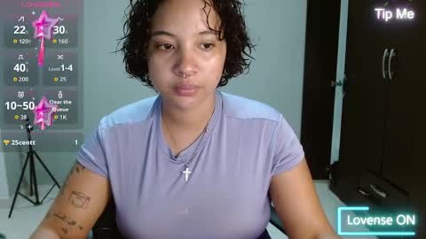 thompson ari online show from December 21, 10:39 pm