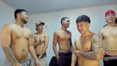 Snapshot of thomson_hot01 chatting on October 13, 5:18 am thomson_hot01 online show from October 13, 5:18 am