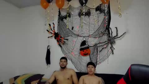 Snapshot of thomson_hot01 chatting on October 15, 5:29 am thomson_hot01 online show from October 15, 5:29 am