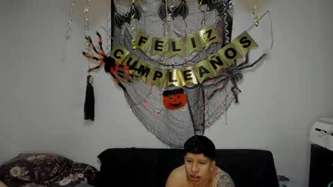 Snapshot of thomson_hot01 chatting on October 16, 5:52 am thomson_hot01 online show from October 16, 5:52 am