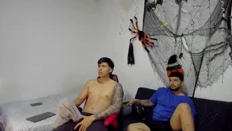 Snapshot of thomson_hot01 chatting on October 19, 5:08 am thomson_hot01 online show from October 19, 5:08 am