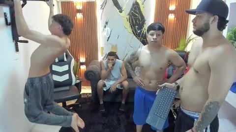 thomson_hot01 online show from April 23, 5:41 am