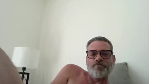 Snapshot of thomster1972good chatting on March 21, 1:05 pm Tom online show from March 21, 1:05 pm