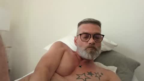 Snapshot of thomster1972good chatting on April 3, 1:20 pm Tom online show from April 3, 1:20 pm