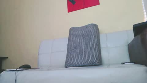 Snapshot of thonymaster chatting on January 23, 1:24 pm thonyy online show from January 23, 1:24 pm