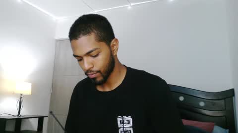 Snapshot of thonymaster chatting on February 5, 12:06 pm thonyy online show from February 5, 12:06 pm