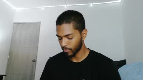 Snapshot of thonymaster chatting on February 5, 4:25 pm thonyy online show from February 5, 4:25 pm