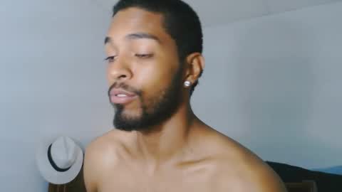 Snapshot of thonymaster chatting on February 6, 11:58 pm thonyy online show from February 6, 11:58 pm