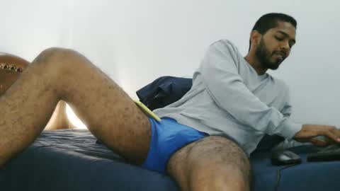 Snapshot of thonymaster chatting on February 7, 11:23 am thonyy online show from February 7, 11:23 am