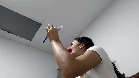 Snapshot of thonymaster chatting on September 15, 11:05 pm thonyy online show from September 15, 11:05 pm