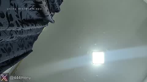 thonyxxx_ online show from December 16, 2:27 am