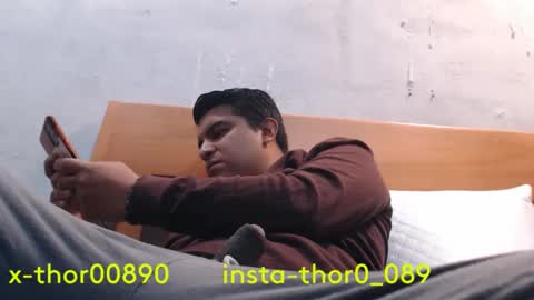 thor0200 online show from December 3, 6:48 am