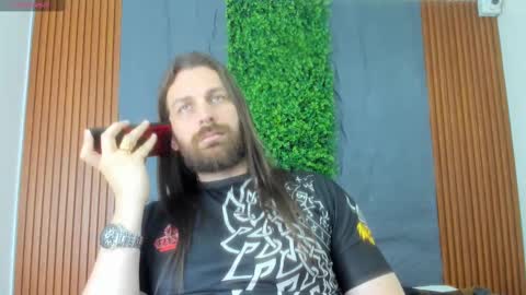 Snapshot of thor_colombia chatting on December 2, 6:32 pm THE CAPTAIN online show from December 2, 6:32 pm