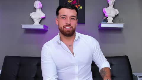 thor_evans online show from October 25, 8:58 pm