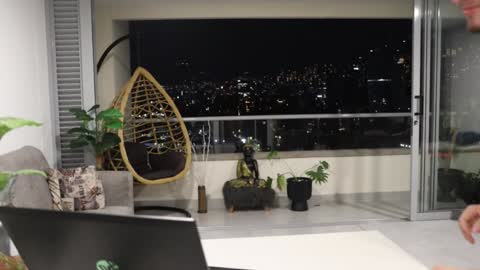 Sebastian online show from December 2, 1:36 am