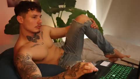 Sebastian online show from September 11, 5:02 pm