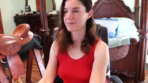 Snapshot of thornbury_rose chatting on March 2, 9:22 pm ThornburyRose online show from March 2, 9:22 pm