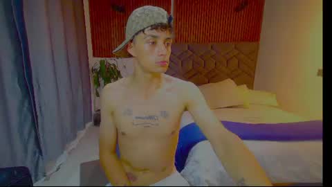 THORNERXXXBOY online show from June 23, 6:55 am
