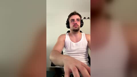 thorodinson03 online show from March 28, 9:09 am