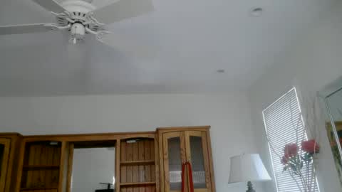 Snapshot of thottshot chatting on September 27, 3:39 pm slutshow online show from September 27, 3:39 pm