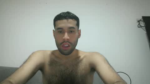 Snapshot of throwawayyourgun chatting on February 9, 3:01 pm Luka online show from February 9, 3:01 pm