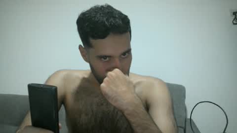 Snapshot of throwawayyourgun chatting on February 10, 6:35 pm Luka online show from February 10, 6:35 pm