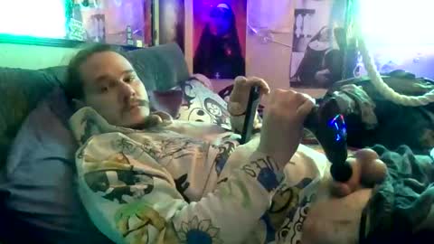 thunder8u42 online show from February 5, 8:46 pm