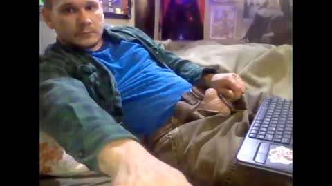 thunder8u42 online show from April 3, 2:48 pm