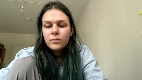 Snapshot of thunderclapf chatting on August 9, 3:28 pm thunderclapf online show from August 9, 3:28 pm