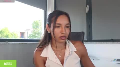 tia_j online show from July 11, 3:04 pm