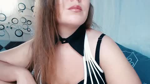 tiameow online show from January 29, 11:04 pm