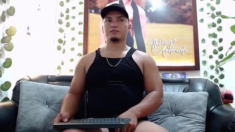 Snapshot of tiago__andrade chatting on October 8, 9:12 pm tiago andrade online show from October 8, 9:12 pm