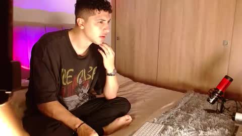 Snapshot of tiana_naveen chatting on March 12, 11:38 am tiana naveen online show from March 12, 11:38 am