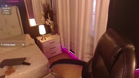 LIA online show from October 27, 3:27 pm