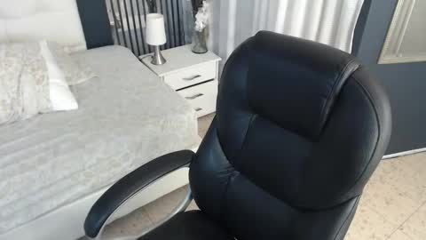 LIA online show from February 7, 11:58 am