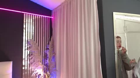 LIA online show from February 25, 11:53 am