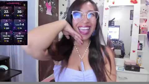 Snapshot of tiana_violet chatting on July 30, 7:02 pm tiana_violet online show from July 30, 7:02 pm