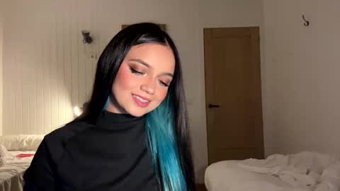 Tiana Le online show from February 14, 6:59 pm