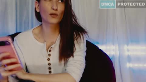 Snapshot of tiannarae chatting on January 4, 3:50 am TIANNA online show from January 4, 3:50 am