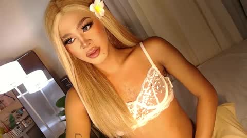 Sam online show from December 17, 1:07 am