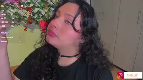 Snapshot of tich___ chatting on July 23, 5:27 am tich___ online show from July 23, 5:27 am