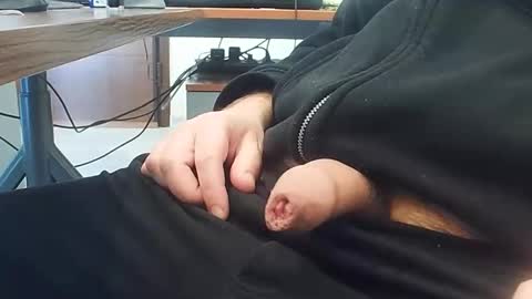 tico_15 online show from May 2, 10:09 am