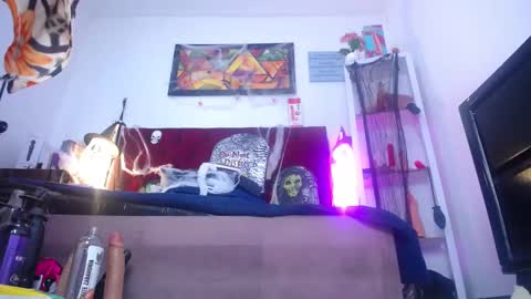 Tifanny Nails  online show from October 29, 12:18 pm